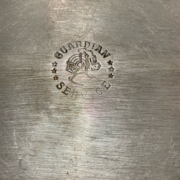 Triangle shaped Guardian Ware - Picture 2 of 2